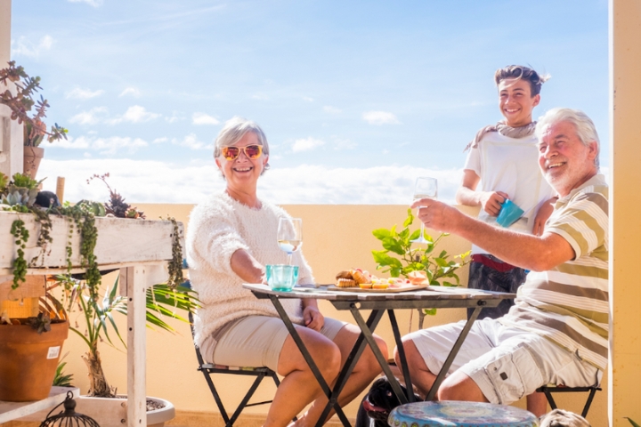 Tips For Going On Holiday With Older Loved Ones