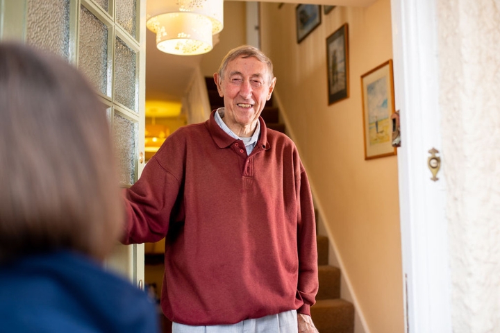 Care home or stay at home? The benefits of Live in Care